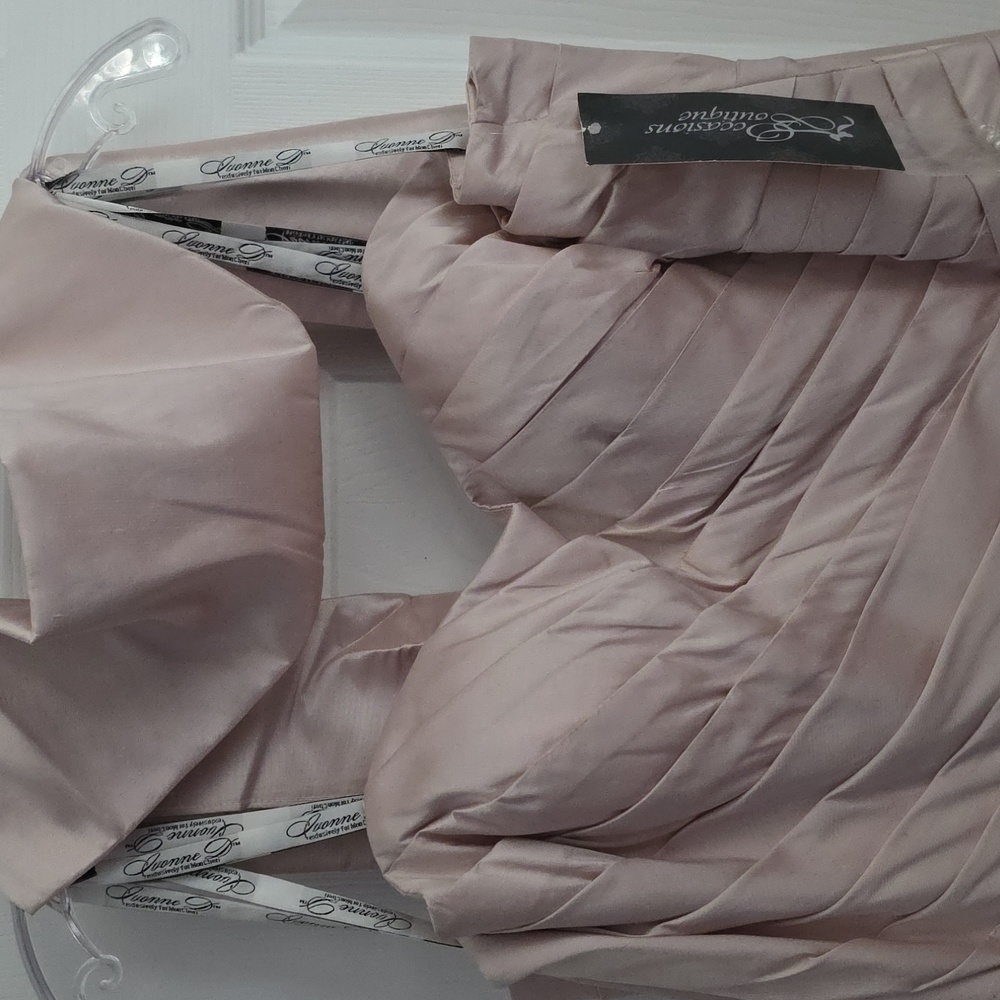 Charming Strapless Dress in Soft Pink